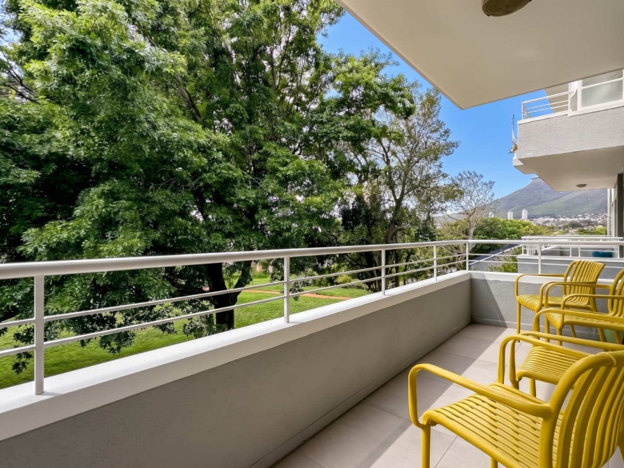 To Let 4 Bedroom Property for Rent in Gardens Western Cape